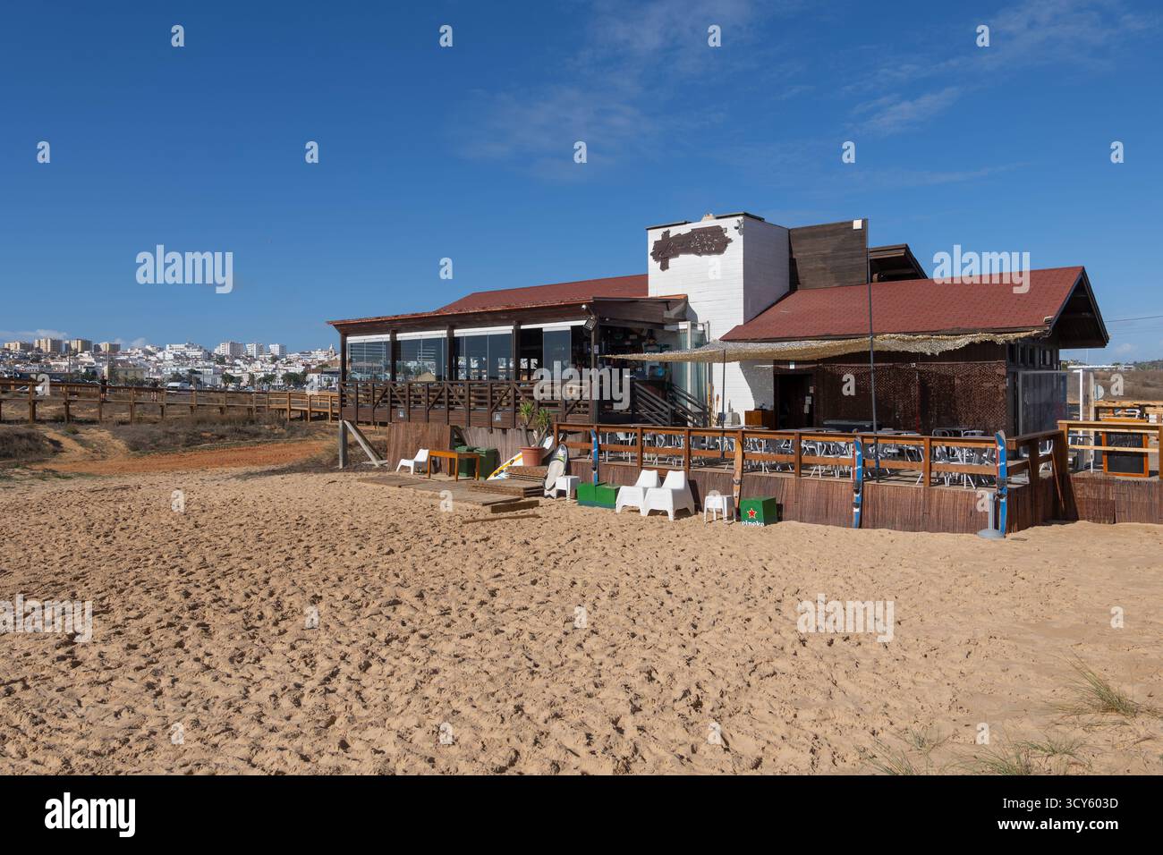 Linda the Beach Bar nella località turistica di Lagos, Algarve, Portogallo. Foto Stock