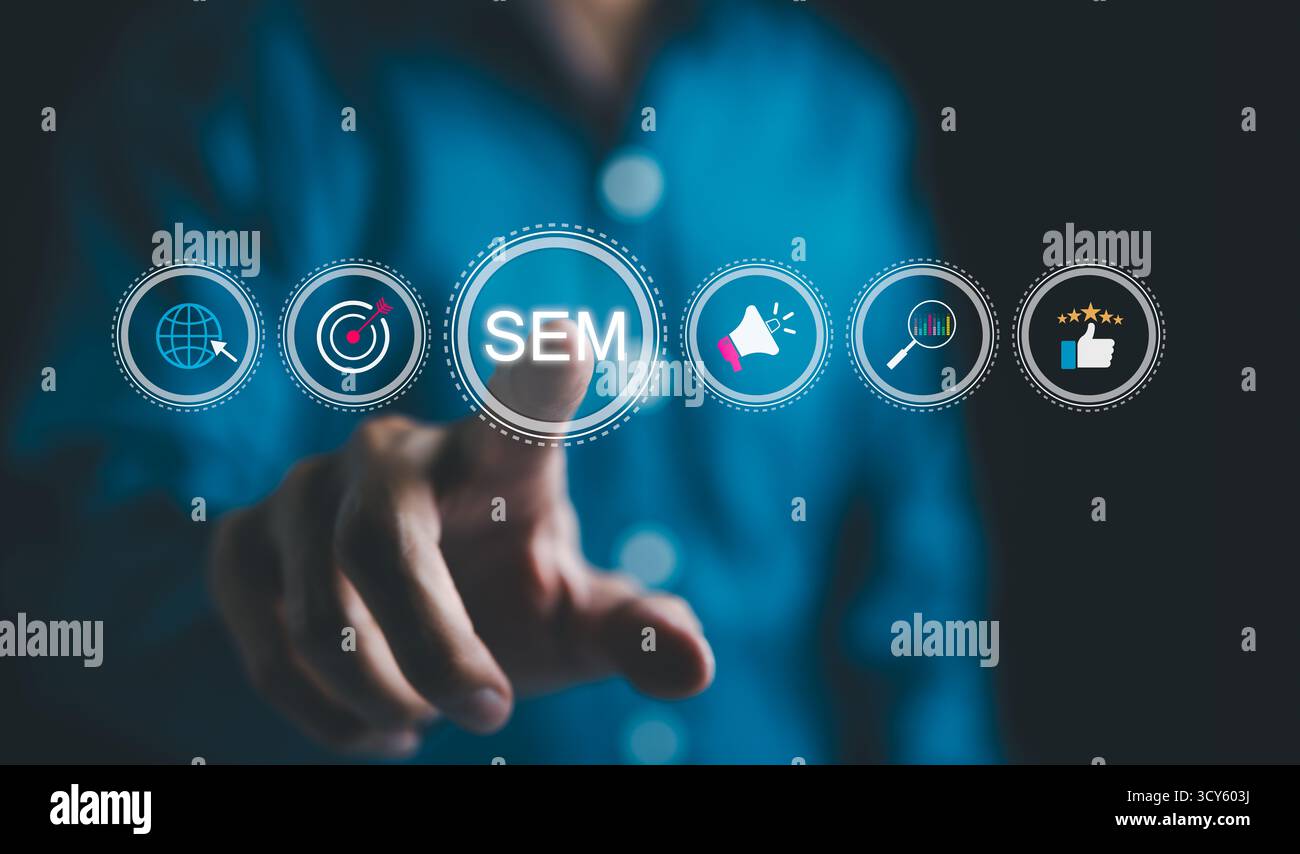 SEM, Search Engine Marketing Concept. Icone correlate al SEM punto uomo d'affari, che simboleggiano il posizionamento del marketing per l'ottimizzazione dei motori di ricerca, Foto Stock