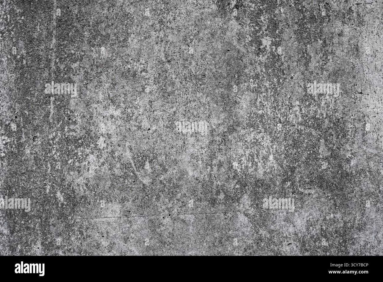 Vecchie pareti in cemento grigio con spaccature e segni di usura, utili per la progettazione grafica, la stampa, la visualizzazione degli interni e il design industriale Foto Stock
