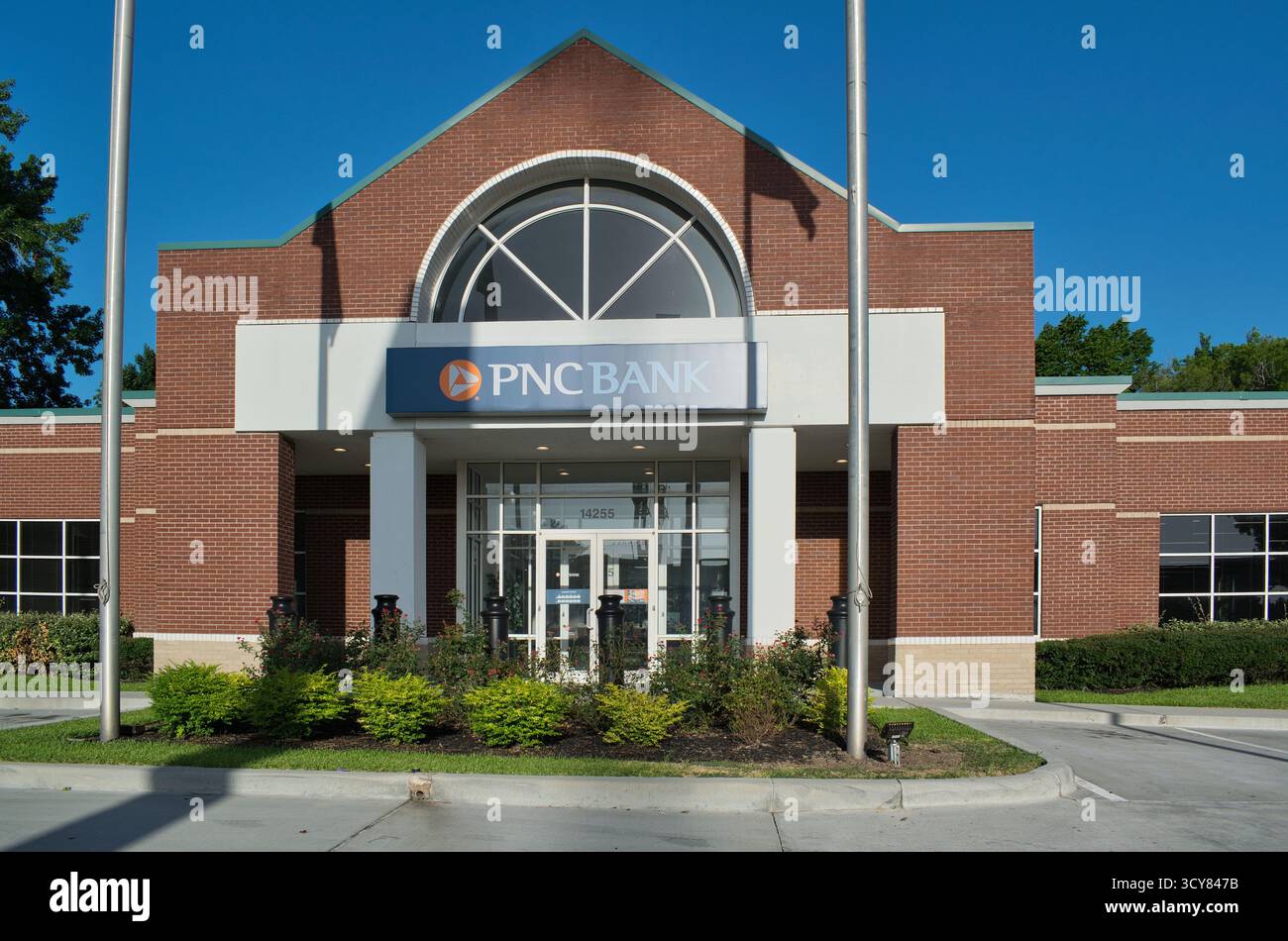 Houston, Texas Stati Uniti d'America 06-22-2025: PNC Bank, istituto finanziario esterno. Foto Stock