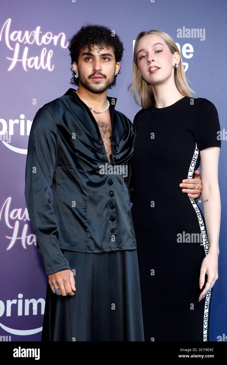 Lukas von Horbatschewsky und Luise Emilie Tschersich bei der Premiere der 2. Staffel der Amazon prime Video serie "Maxton Hall - Die Welt zwischen uns" im Tempodrom. Berlino, 17.10.2025 Foto Stock