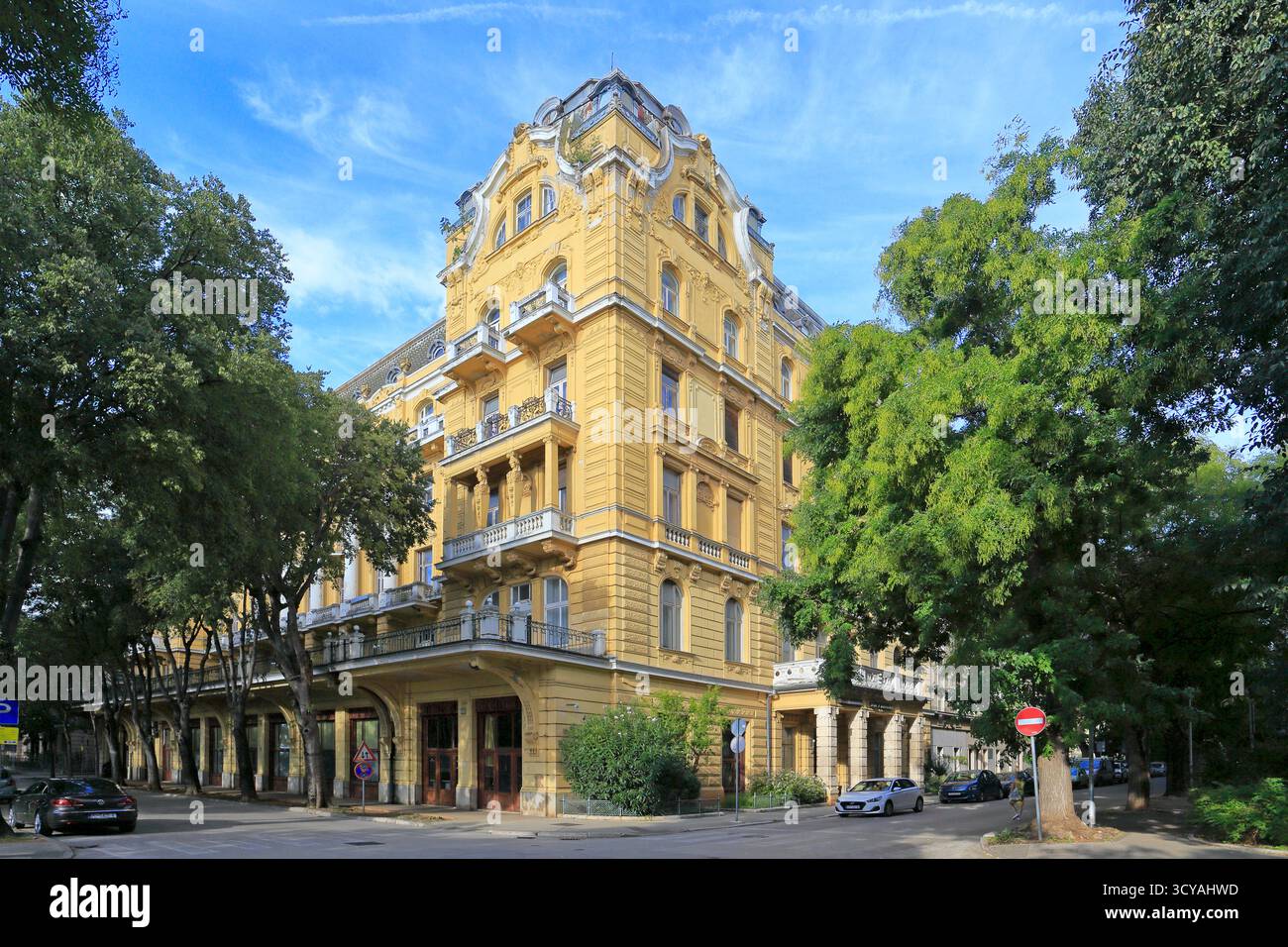 L'Hotel Riviera, Pola, Istria, Croazia, Europa è stato chiuso. Foto Stock