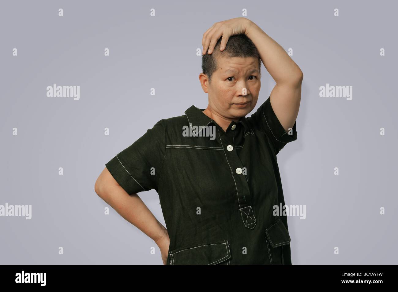 donna trans sicura in ritratto per l'uso in studio e un concetto unico Foto Stock