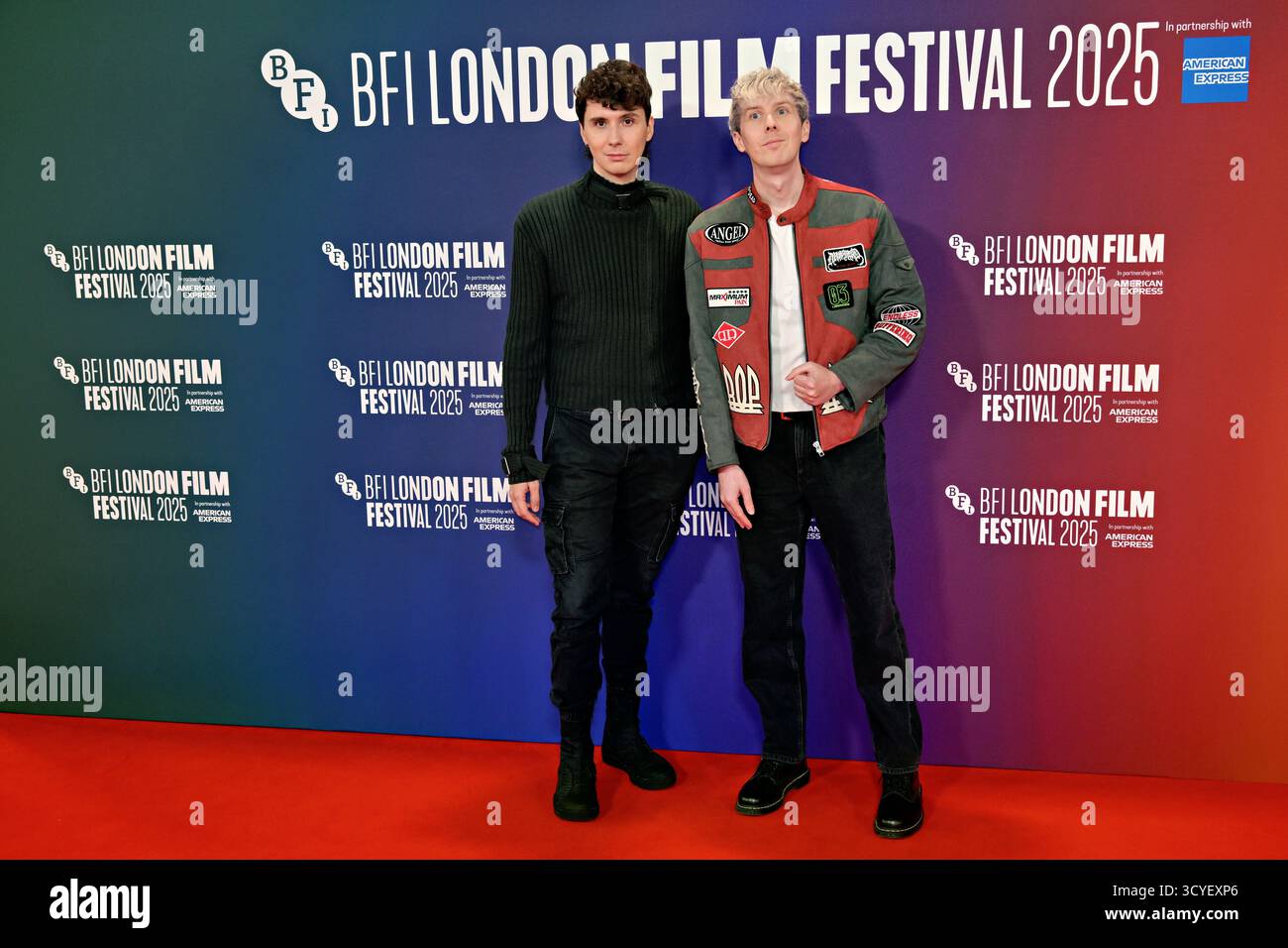 Londra, Regno Unito. 18 ottobre 2025. Daniel Howell, Phil Lester al "Pillion" del 69° BFI London Film Festival Gala al Royal Festival Building, Londra, Regno Unito. (Foto di 李世惠/SEE li/Picture Capital) credito: Vedi li/Picture Capital/Alamy Live News Foto Stock