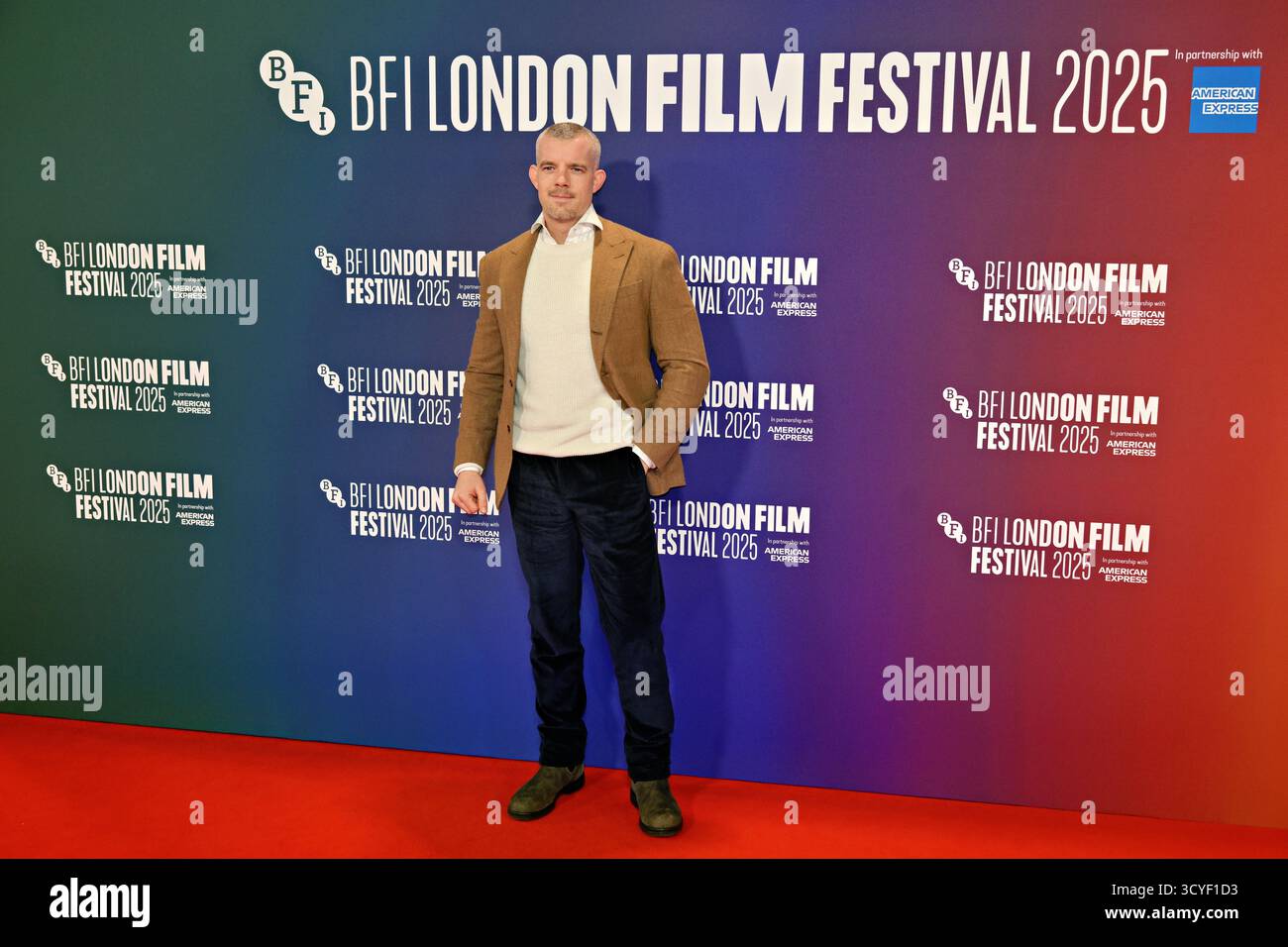 Londra, Regno Unito. 18 ottobre 2025. Russell Tovey al "Pillion" del 69° BFI London Film Festival Gala al Royal Festival Building, Londra, Regno Unito. (Foto di 李世惠/SEE li/Picture Capital) credito: Vedi li/Picture Capital/Alamy Live News Foto Stock