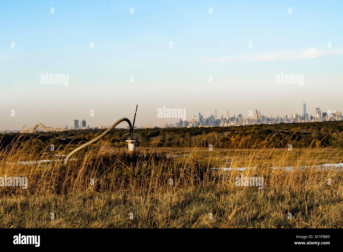Freshkills un progetto da discarica a parco è un modello per la bonifica sostenibile del terreno. L'apertura prevista per il 2036 sarà il più grande parco di New York. Foto Stock