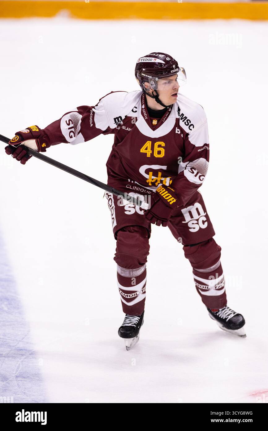 18/10/2025, Les Acacias, Les Vernets, NL: Genève-Servette HC - SC Berna, #46 Vili Saarijarvi (Servette) Foto Stock