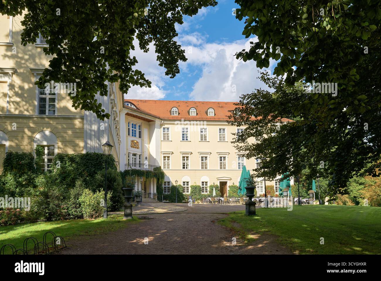 Castello di Lubbenau, ora utilizzato come hotel e una popolare destinazione turistica a Lübbenau, nella regione della Spreewald in germania Foto Stock