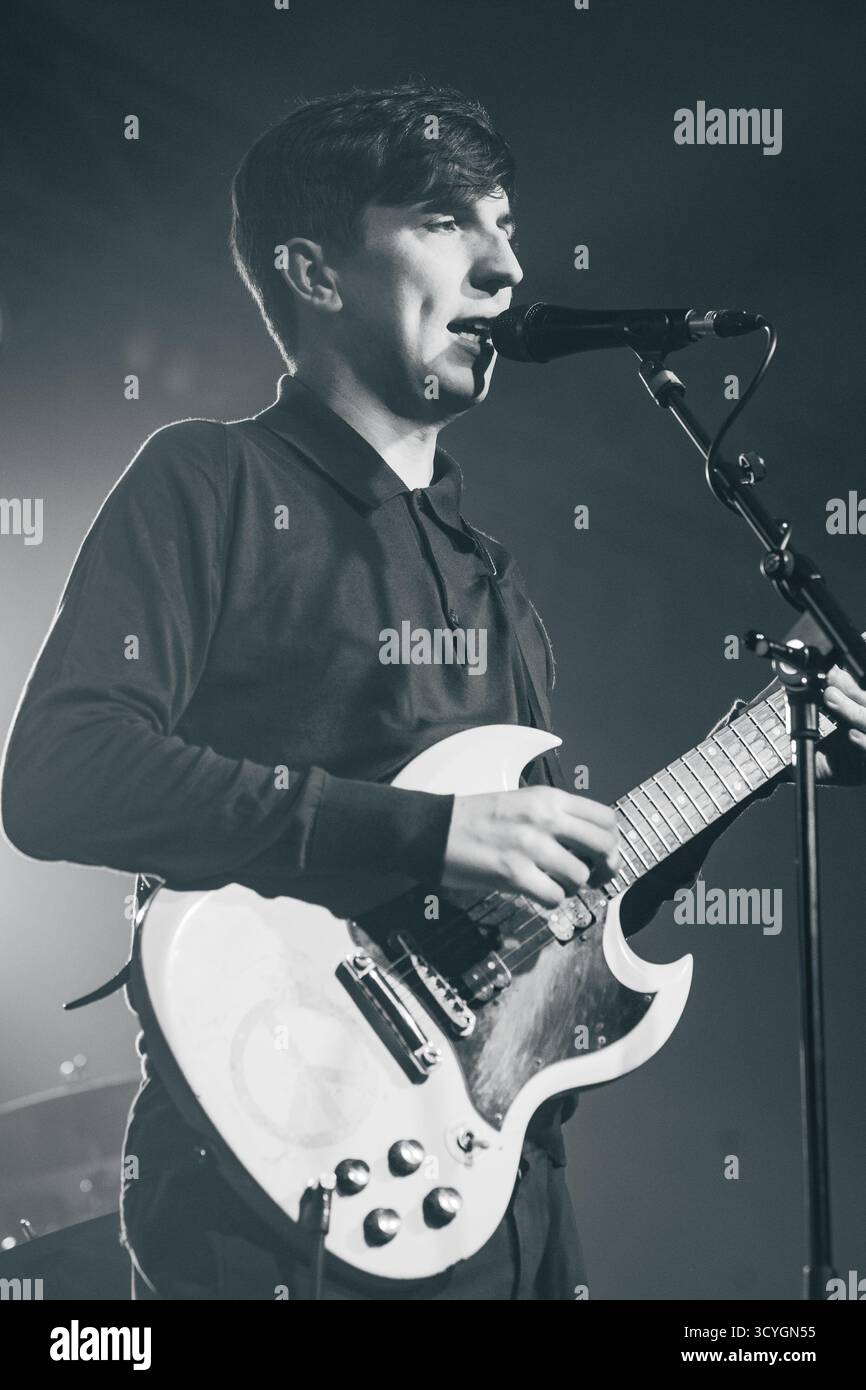 Keele, Regno Unito. 18 ottobre 2025. Casino, la band nata a Liverpool che sostiene Lightning Seeds alla Keele Students Union nello Staffordshire. Credito Ian Knight/Alamy Live News Foto Stock