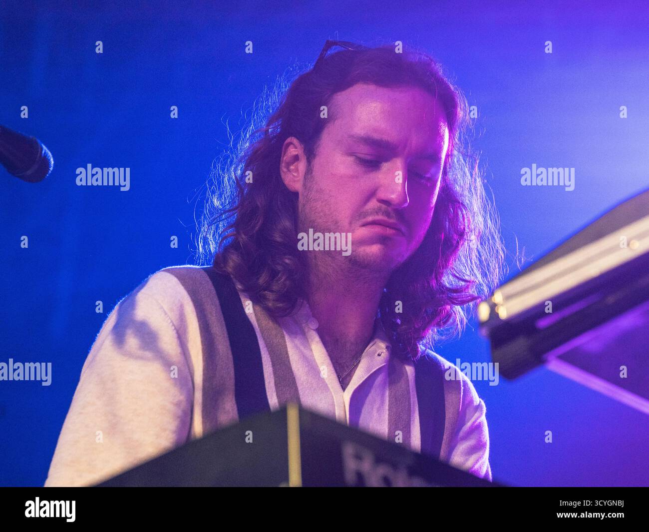 Keele, Regno Unito. 18 ottobre 2025. Casino, la band nata a Liverpool che sostiene Lightning Seeds alla Keele Students Union nello Staffordshire. Credito Ian Knight/Alamy Live News Foto Stock