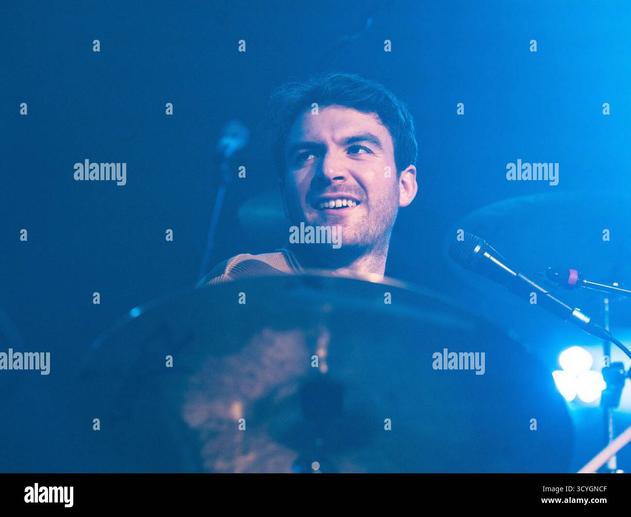 Keele, Regno Unito. 18 ottobre 2025. Casino, la band nata a Liverpool che sostiene Lightning Seeds alla Keele Students Union nello Staffordshire. Credito Ian Knight/Alamy Live News Foto Stock