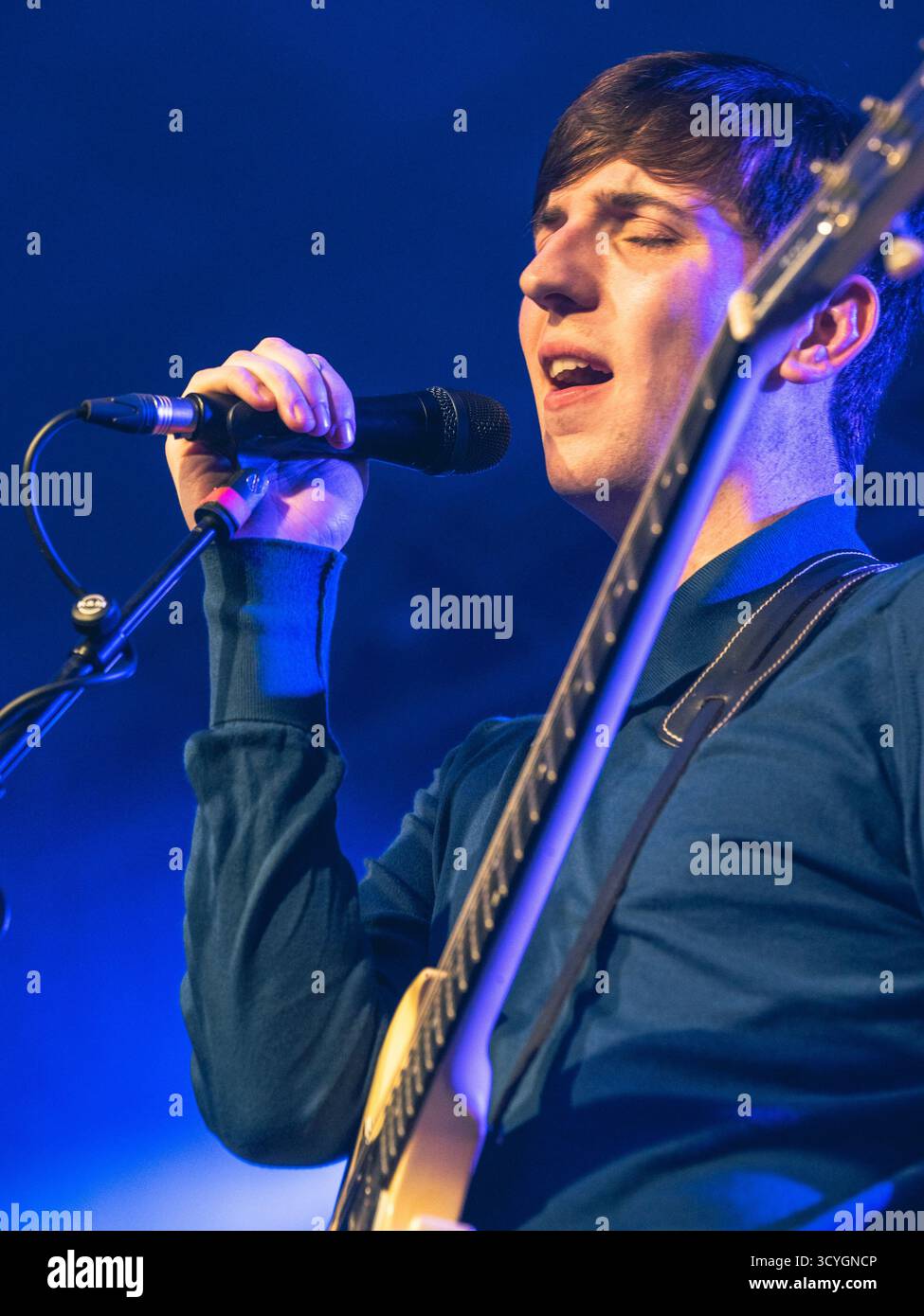 Keele, Regno Unito. 18 ottobre 2025. Casino, la band nata a Liverpool che sostiene Lightning Seeds alla Keele Students Union nello Staffordshire. Credito Ian Knight/Alamy Live News Foto Stock