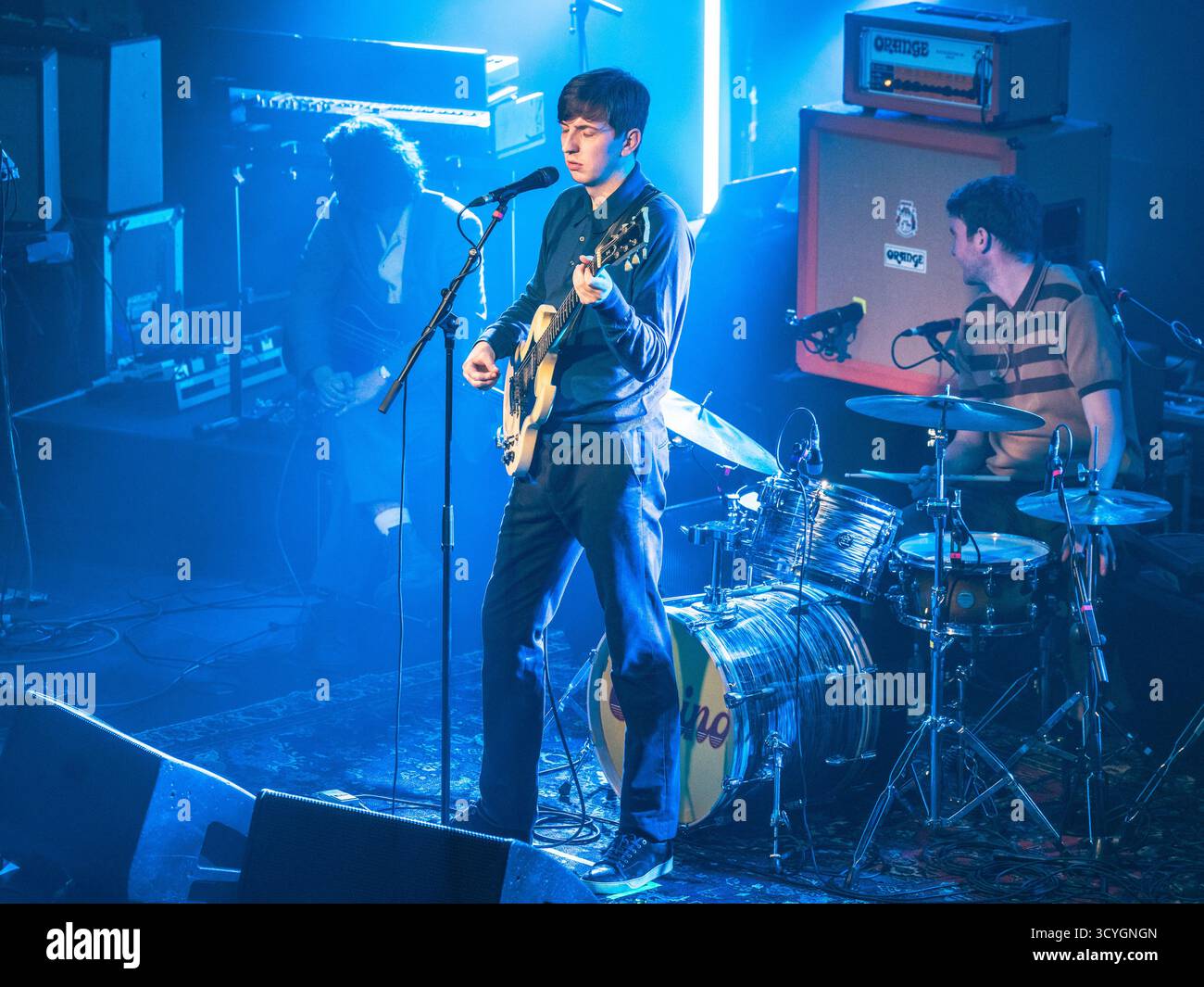 Keele, Regno Unito. 18 ottobre 2025. Casino, la band nata a Liverpool che sostiene Lightning Seeds alla Keele Students Union nello Staffordshire. Credito Ian Knight/Alamy Live News Foto Stock