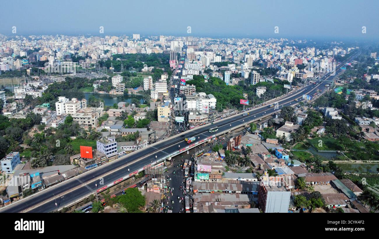 Vista sulla città di Feni. Skyline della città di beni in Bangladesh. Gli edifici sono in costruzione riempiendo le città di beni, Bangladesh Foto Stock