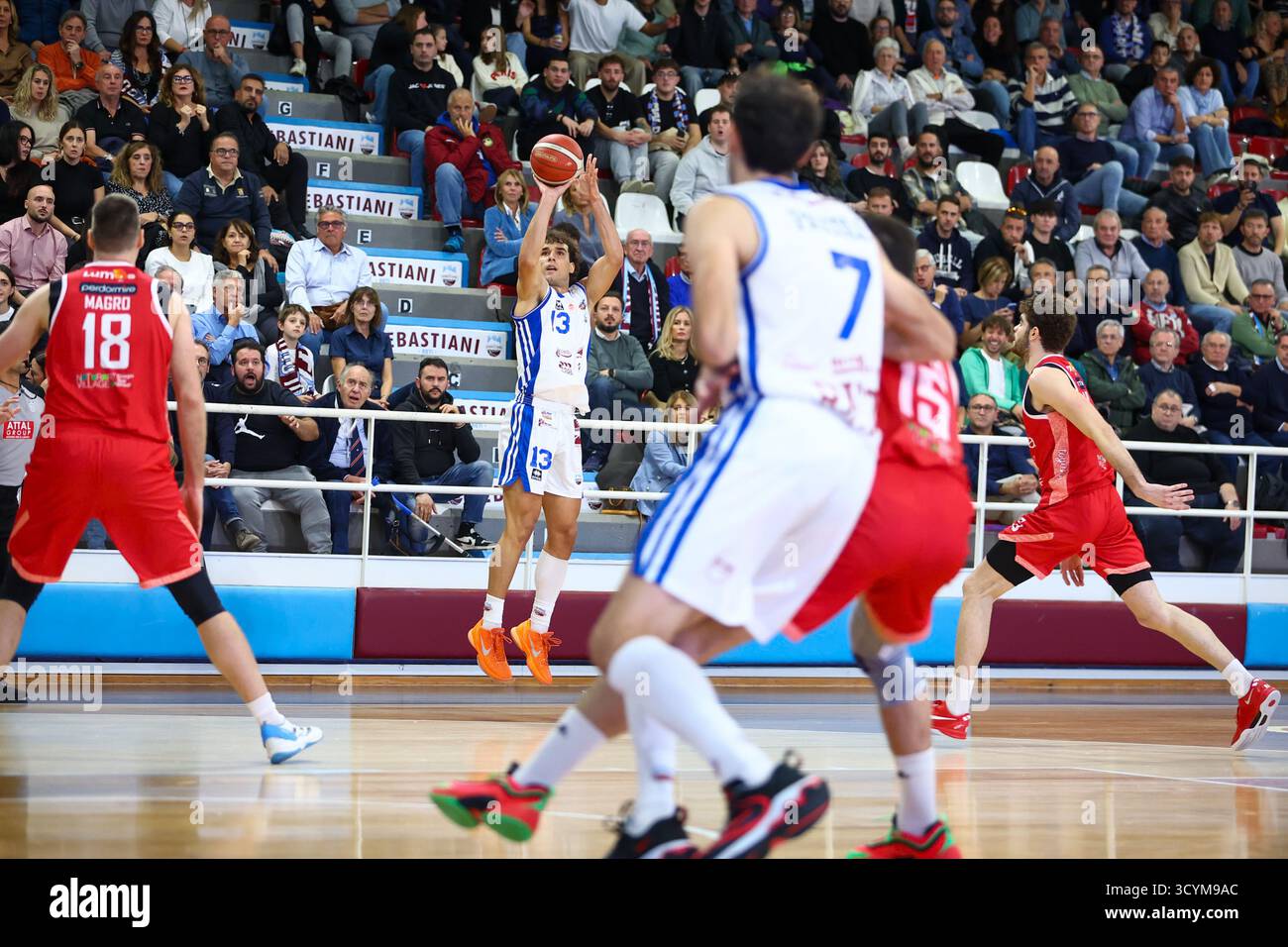 Rieti, Ri, Italia. 19 ottobre 2025. PICCIN RIETI durante RSR Sebastiani Rieti vs Estra Pistoia - Old Wide West serie A2 Maschile 2025-2026 - Round 7 regular season (Credit Image: © Alessio De Marco/ZUMA Press Wire) SOLO USO EDITORIALE! Non per USO commerciale! Foto Stock