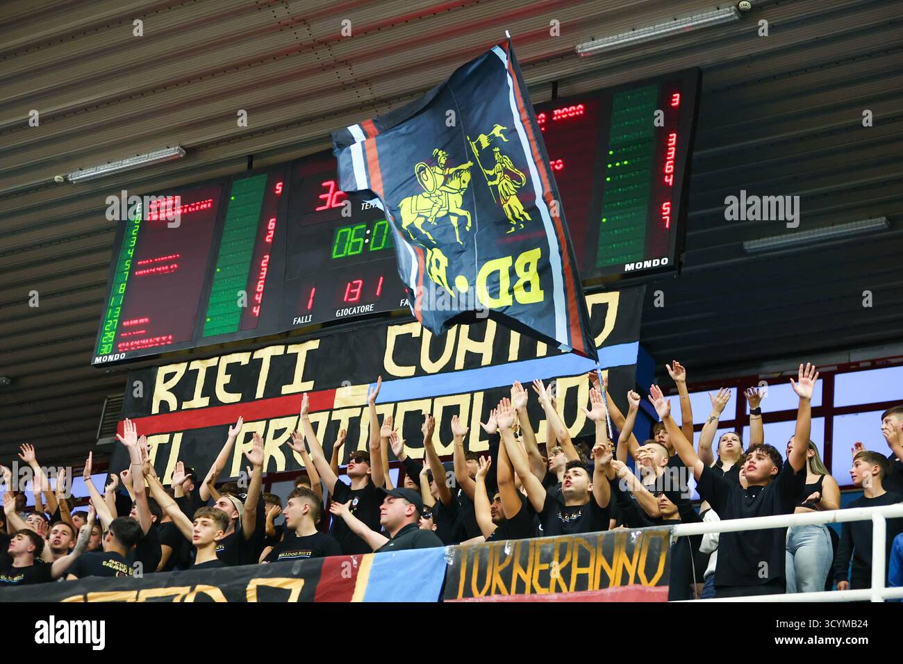 Rieti, Ri, Italia. 19 ottobre 2025. TIFOSI RIETI durante RSR Sebastiani Rieti vs Estra Pistoia - Vecchio Wide West serie A2 Maschile 2025-2026 - Round 7 regular season (Credit Image: © Alessio De Marco/ZUMA Press Wire) SOLO USO EDITORIALE! Non per USO commerciale! Foto Stock
