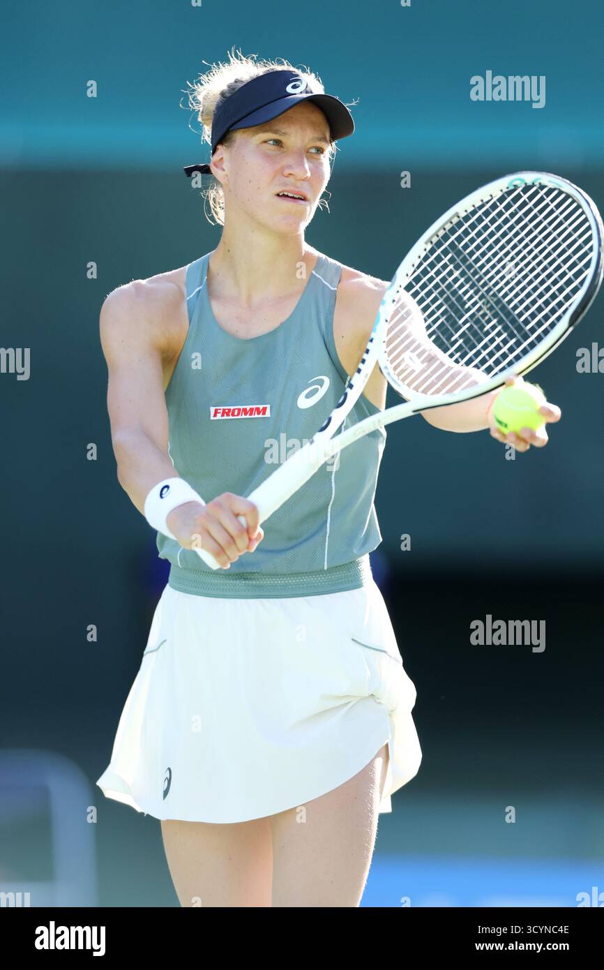 Osaka, Giappone. 17 ottobre 2025. Viktorija Golubic (sui) Tennis : Kinoshita Group Japan Open Tennis Championships 2025 Women's Singles Quarter-final al Morita Tennis Center Utsubo di Osaka, Giappone . Crediti: Naoki Nishimura/AFLO SPORT/Alamy Live News Foto Stock