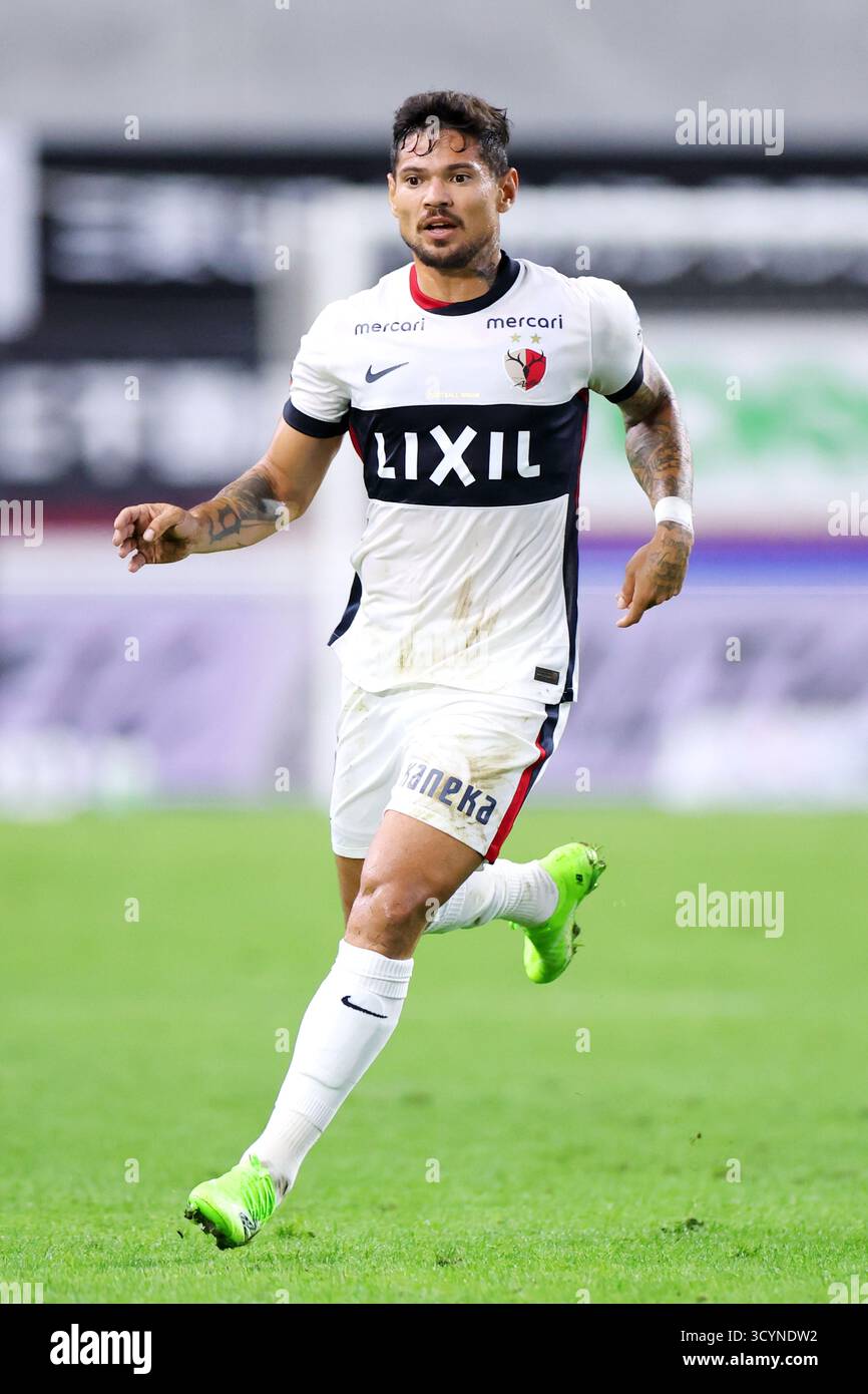 Hyogo, Giappone. 17 ottobre 2025. Leo Ceara (Antlers) calcio: 2025 J1 partita di campionato tra Vissel Kobe e Kashima Antlers al Noevir Stadium Kobe di Hyogo, Giappone. Crediti: Naoki Nishimura/AFLO SPORT/Alamy Live News Foto Stock