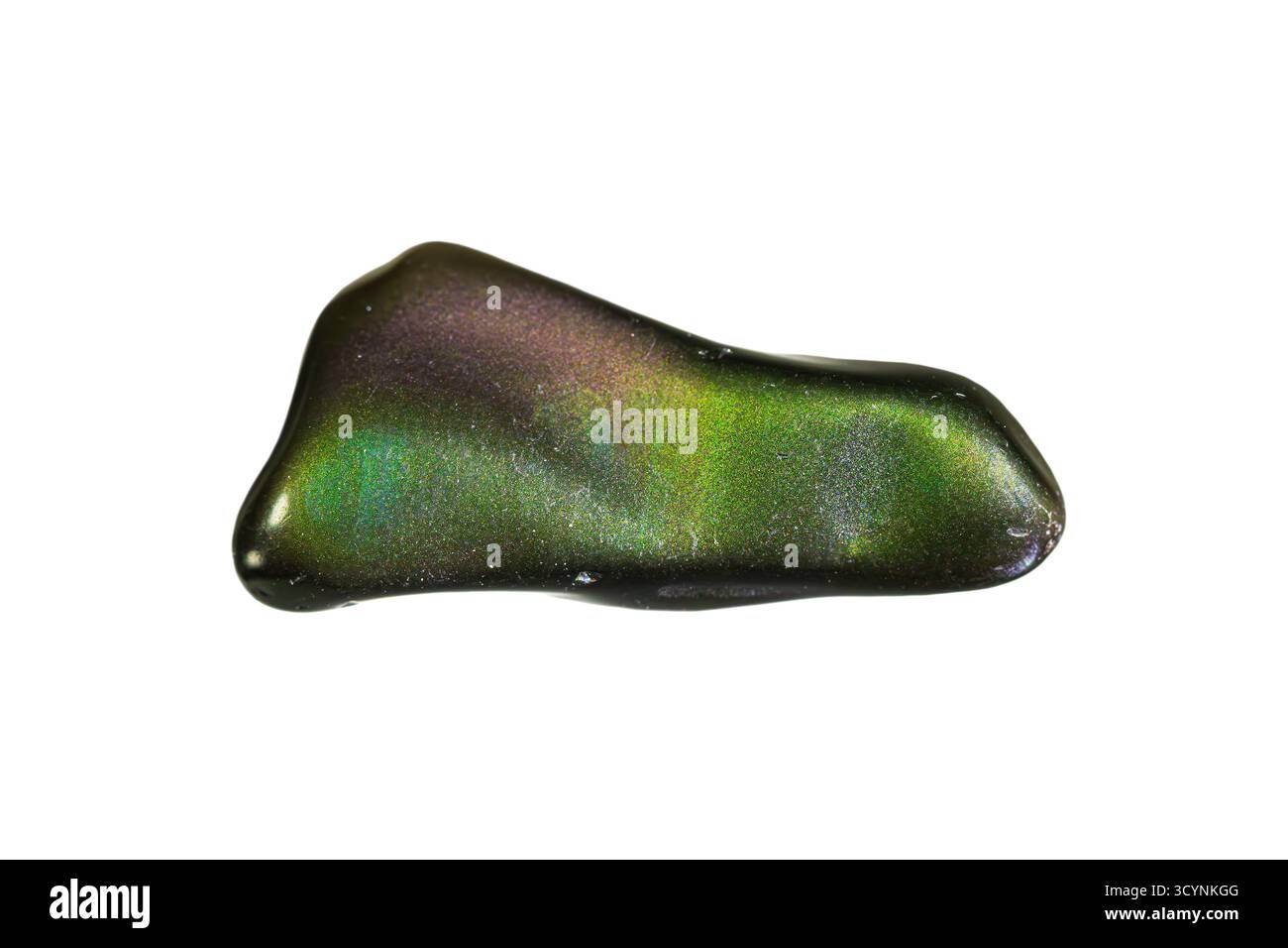 Splendida ossidiana arcobaleno su sfondo bianco. Una roccia vulcanica con inclusioni microscopiche di ematite Foto Stock