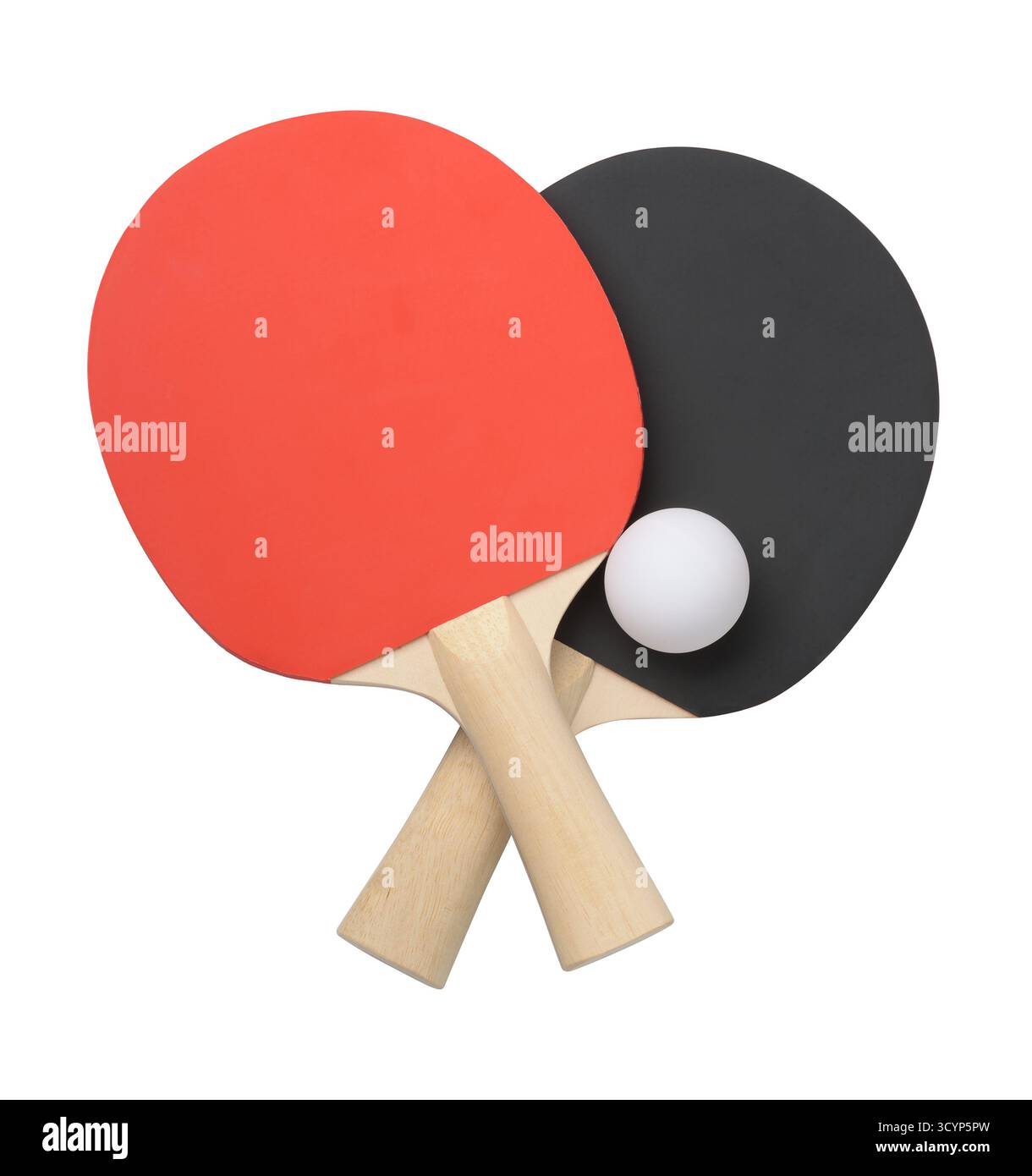 Vista frontale di due racchette da ping pong e sfera isolata sul bianco Foto Stock
