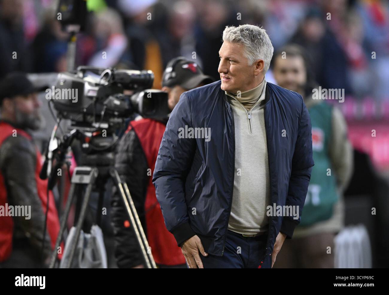 Esperto TV Bastian Schweinstein iger, telecamera, Classico tedesco, FC Bayern Monaco FCB contro Borussia Dortmund BVB, Allianz Arena, Monaco, Bayern, tedesco Foto Stock
