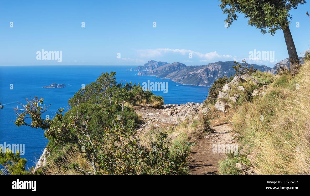 Sentiero degli dei - l'escursione costiera amalfitana - Sentiero degli dei Foto Stock