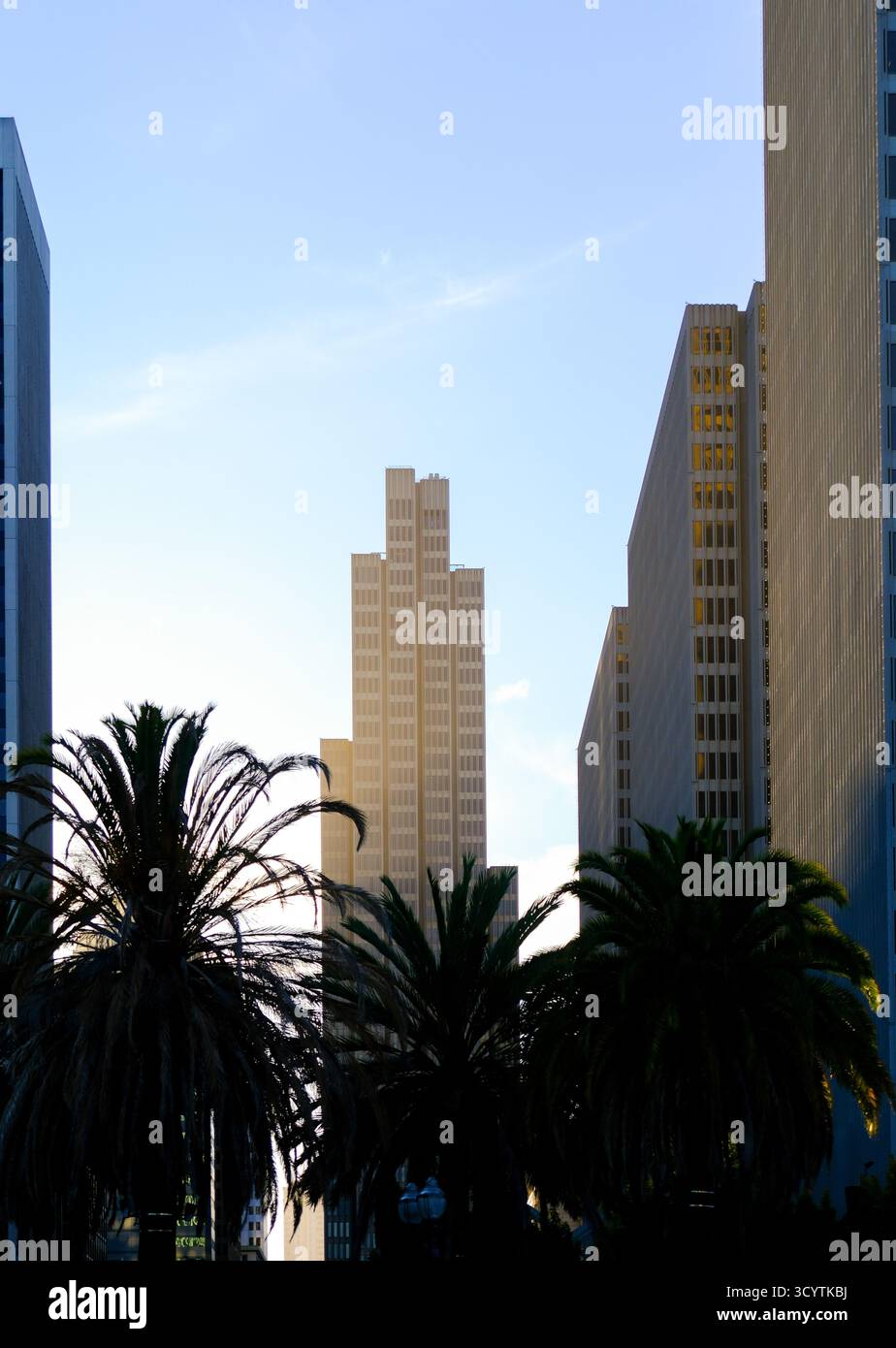 12 ottobre 2025 - San Francisco, USA - edificio Sky scraper - Four Embarcadero Center è un grattacielo di classe A nel quartiere finanziario di San Fran Foto Stock