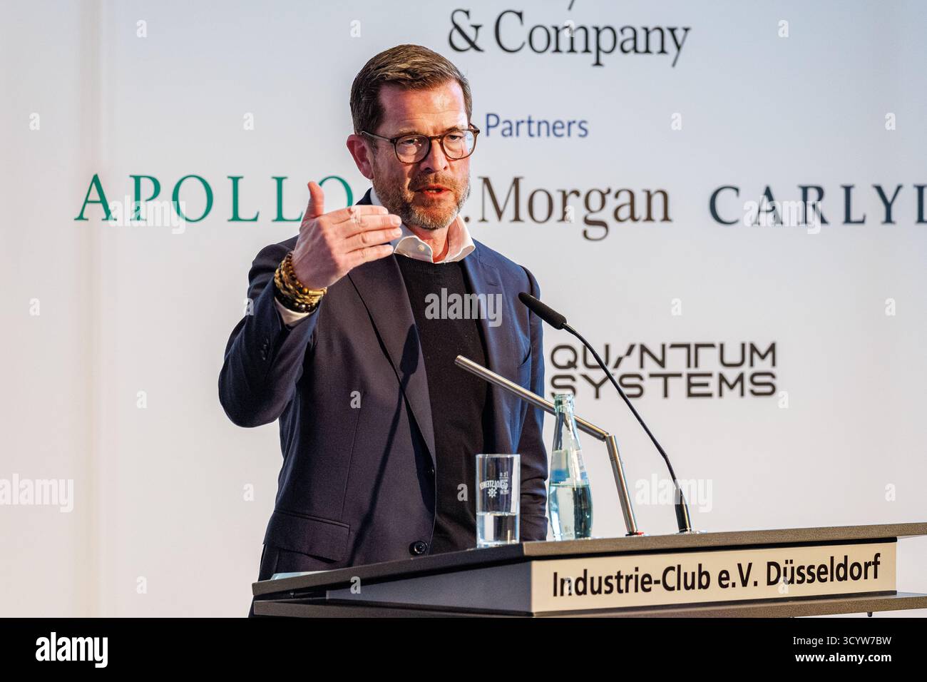 20.10.2025. Düsseldorf. Expertinnen und Experten aus Politik, Wirtschaft und Wissenschaft diskutieren im industrie-Club Düsseldorf beim Mittelstand De Foto Stock