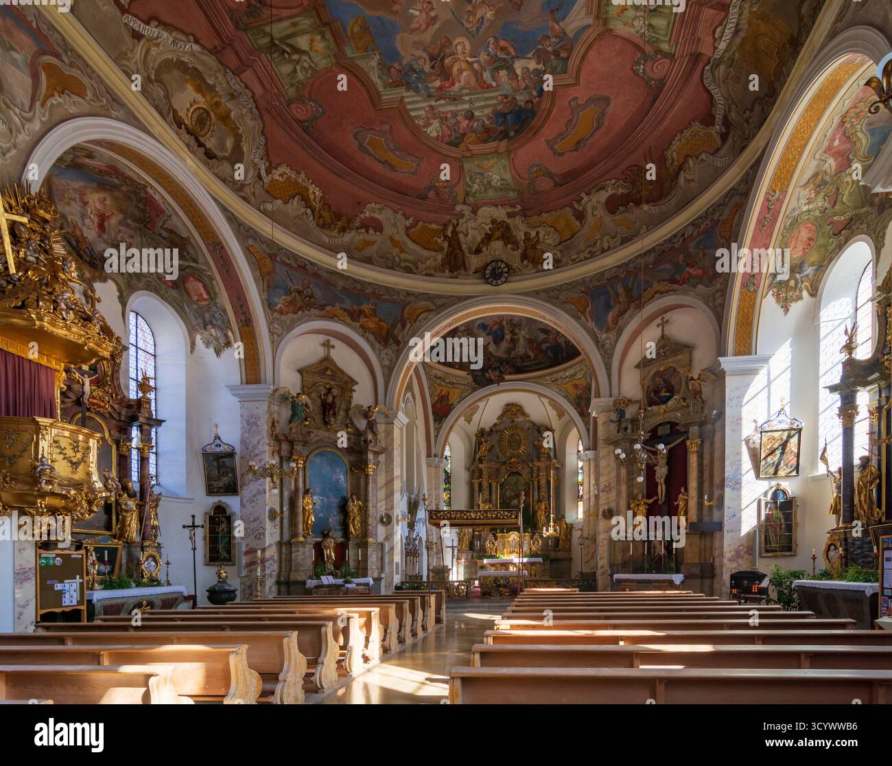 Lermoos: chiesa Lermoos, navata in Tiroler Zugspitz Arena, Tirolo, Austria Foto Stock