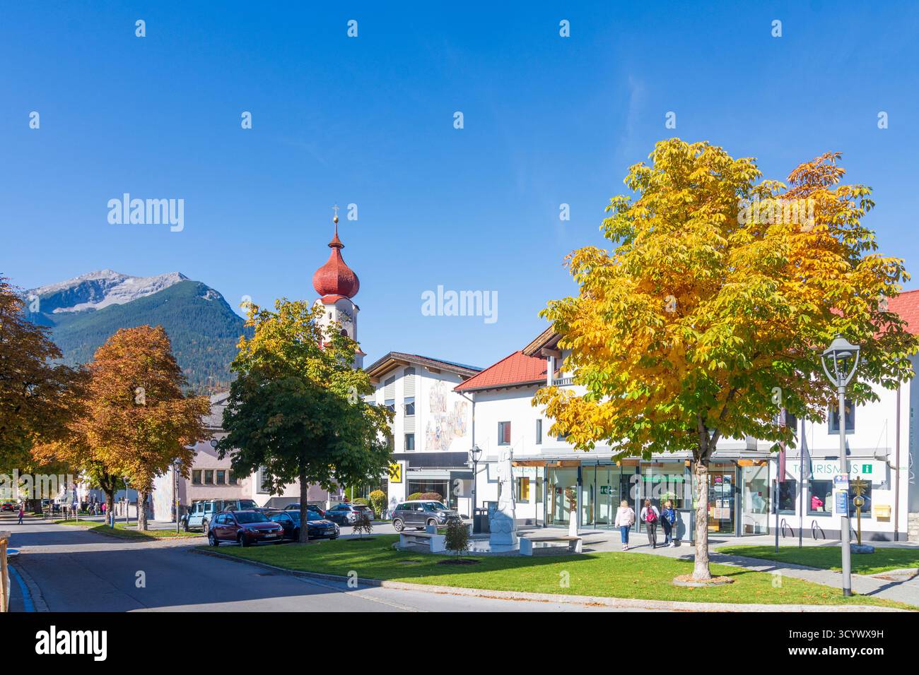 Ehrwald: chiesa Ehrwald a Tiroler Zugspitz Arena, Tirolo, Tirolo, Austria Foto Stock
