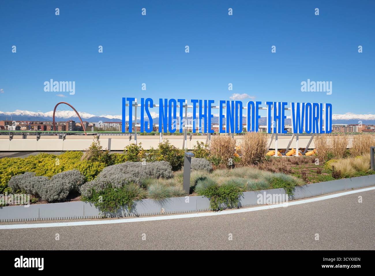 Art sulla vecchia pista di prova. Presso la Pinacoteca Giovanni e Marella Agnelli, museo d'arte moderna presso la vecchia sede della Fiat a Torino, Torino. Foto Stock