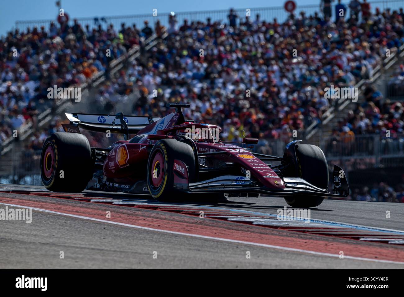 Austin, Texas, Stati Uniti, 19 ottobre 2025, Charles Leclerc, da Monaco compete per la Ferrari. La giornata del Gran Premio degli Stati Uniti 2025, che si svolge ad Austin, Texas, Stati Uniti. Crediti: Michael Potts/Alamy Live News Foto Stock