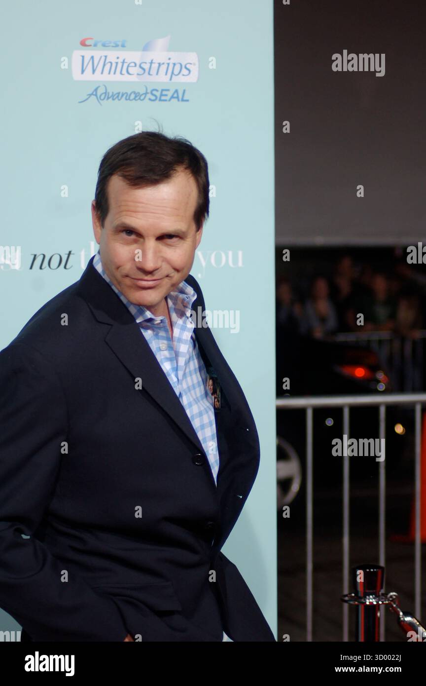 Bill Paxton posa sul Red carpet alla prima di Warner Bros. "He's Just Not That Into You" tenutasi al Grauman's Chinese Theatre il 2 febbraio 2009 a Los Angeles, California. Foto Stock