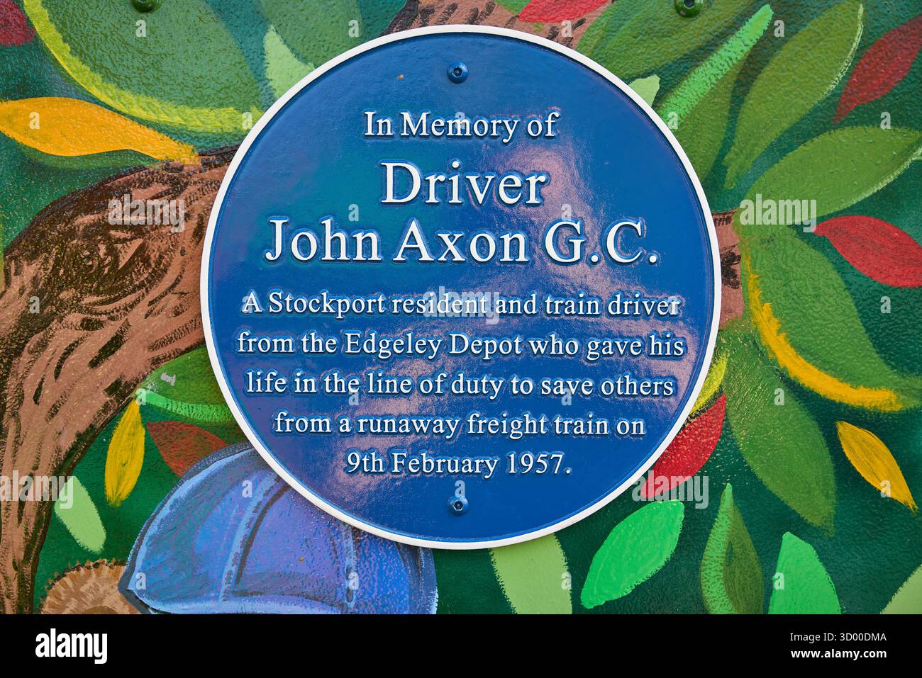 L'autista John Axon Bridge a Stockport è morto mentre cercava di fermare un treno merci in fuga Foto Stock