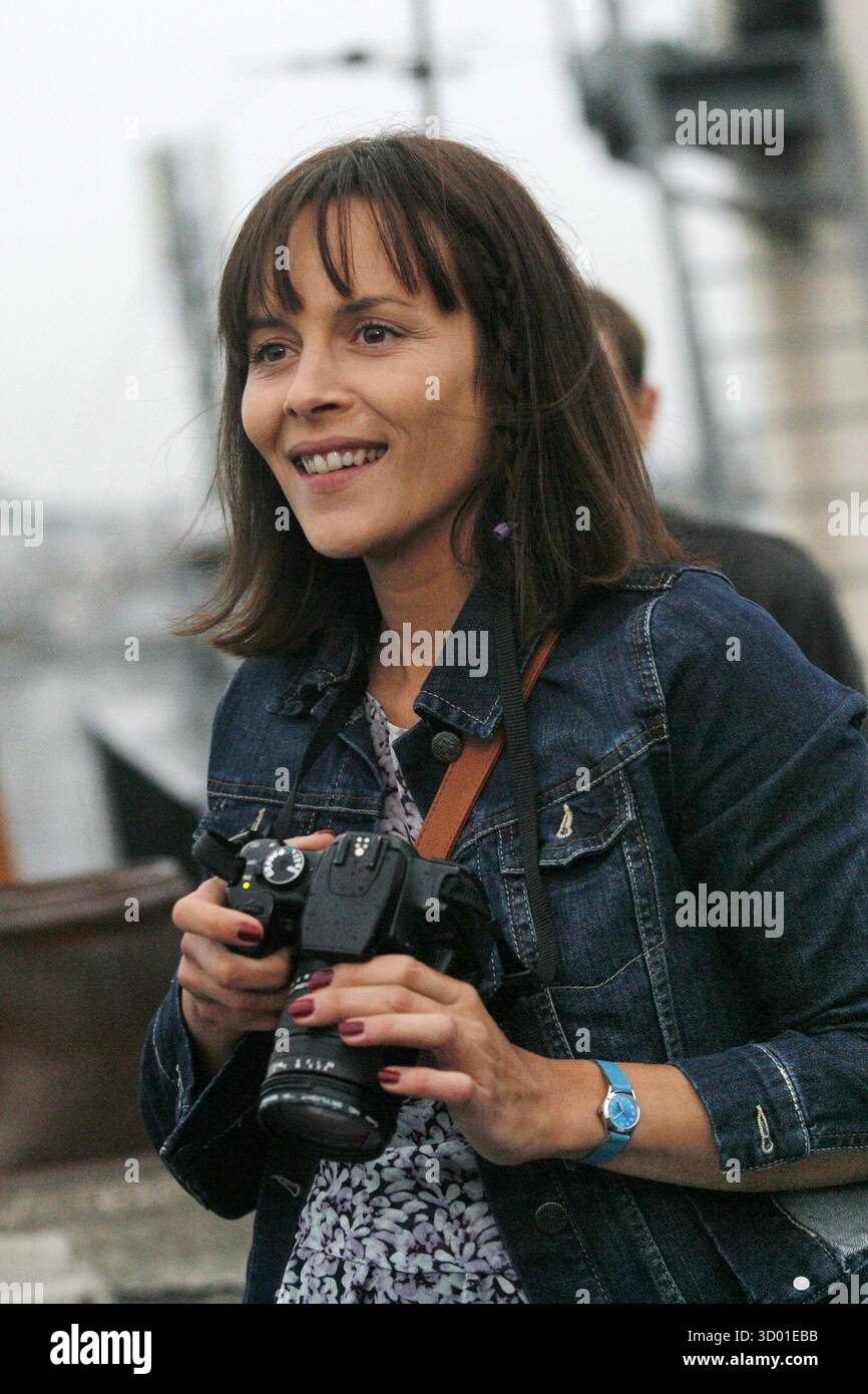 Cent Pages blanches (film TV) anno: 2012 - Francia regia di: Laurent Jaoui tratto dal romanzo di Cyril Massarotto Foto Stock