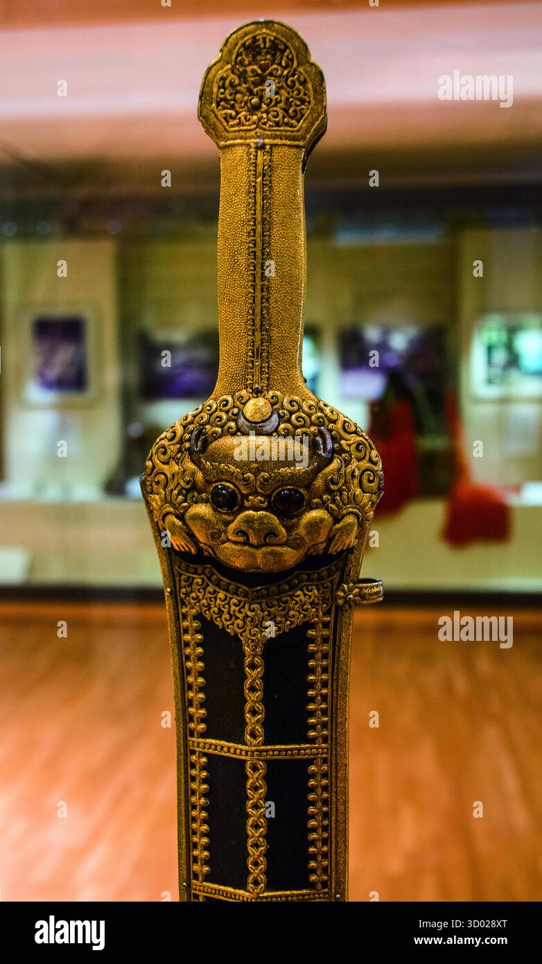 Spada in metallo ornato della Cina dinastia Ming , Imperatore Yongle Foto Stock