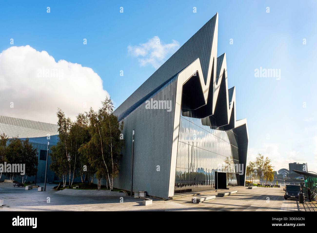 Il Riverside Museum (che sostituisce il precedente Glasgow Museum of Transport) è un museo situato nella zona di Partick a Glasgow, in Scozia Foto Stock