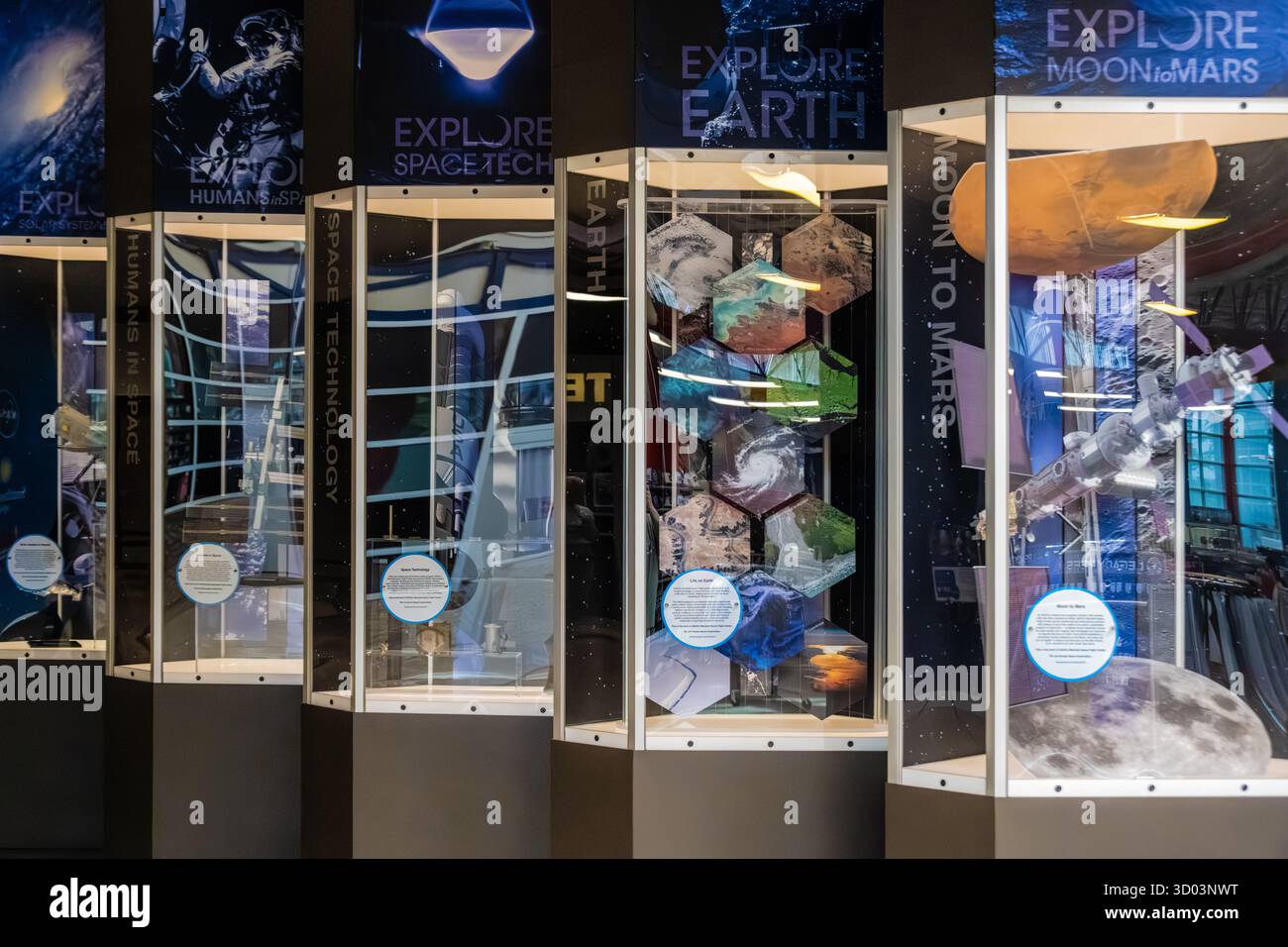Mostra didattica sull'esplorazione dello spazio presso il Centro visitatori della NASA presso lo U.S. Space & Rocket Center di Huntsville, Alabama. (USA) Foto Stock