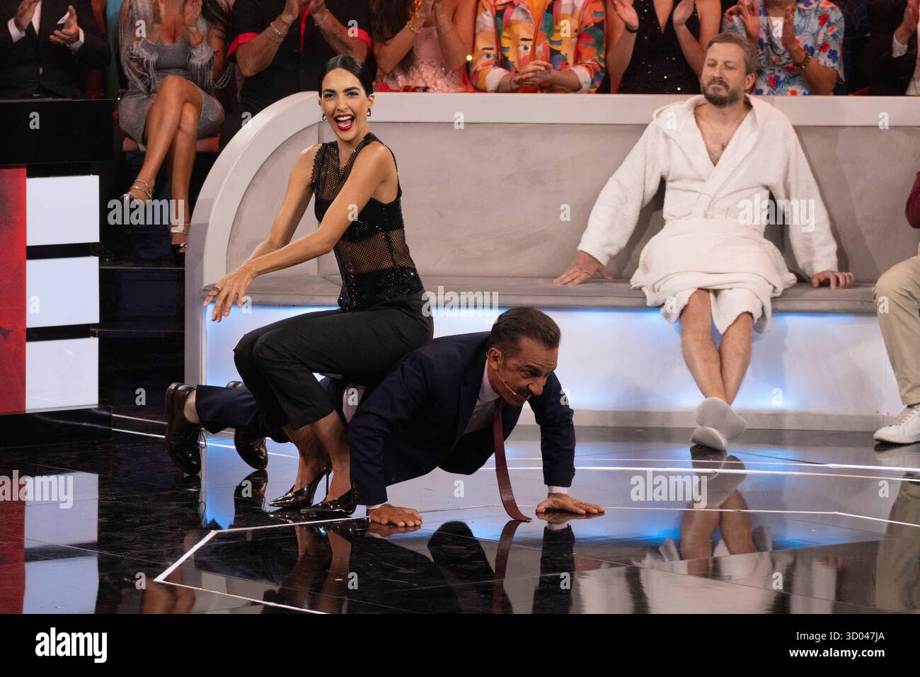 Nicola Savino e Rocio Munoz Morales assistono alla sesta puntata della trasmissione rai "congelare". Foto Stock