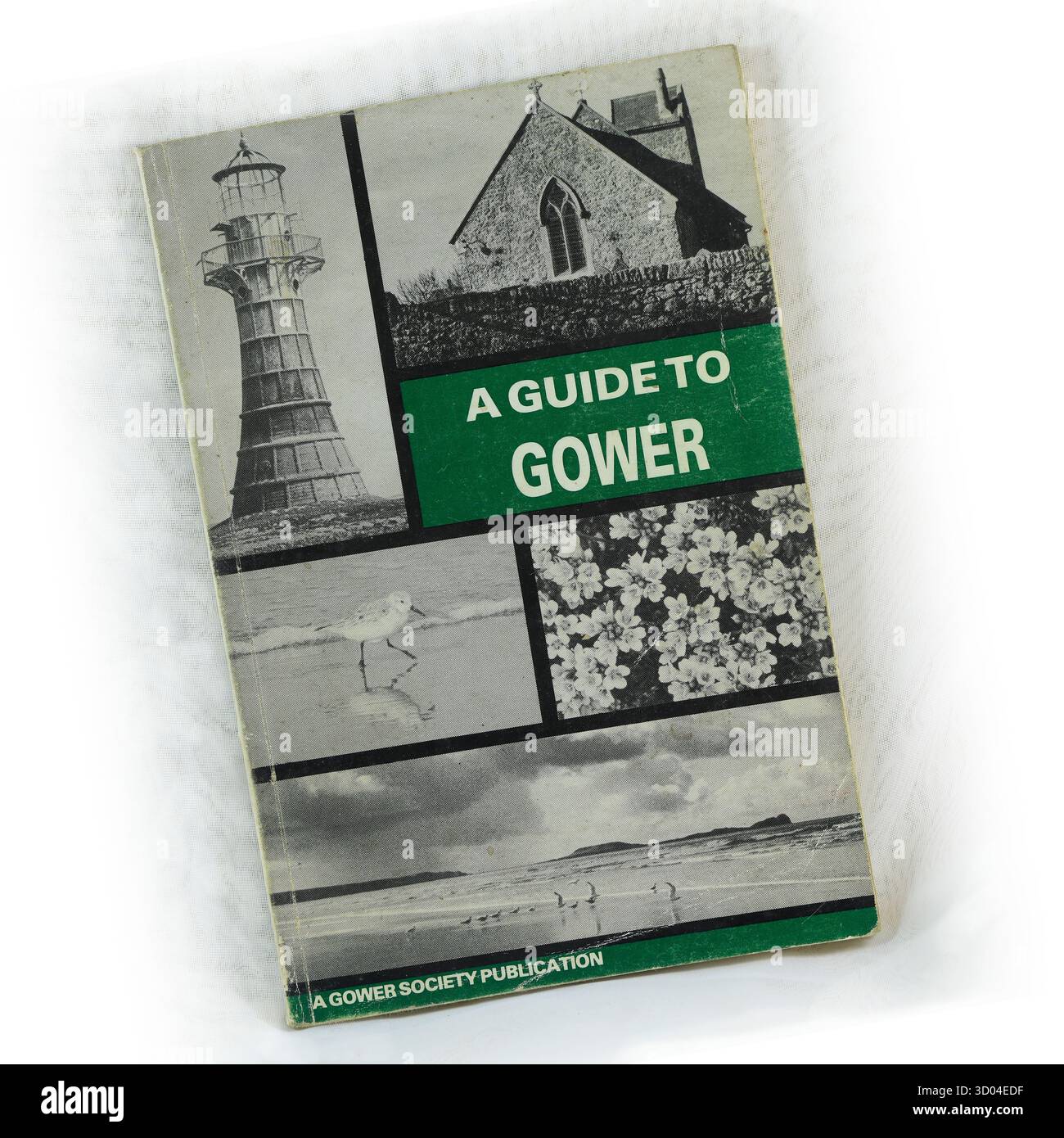 Fotografia della prima di copertina di Una Guida al guinzaglio - un libro vintage usato. Configurazione studio. Presa ottobre 2025 Foto Stock