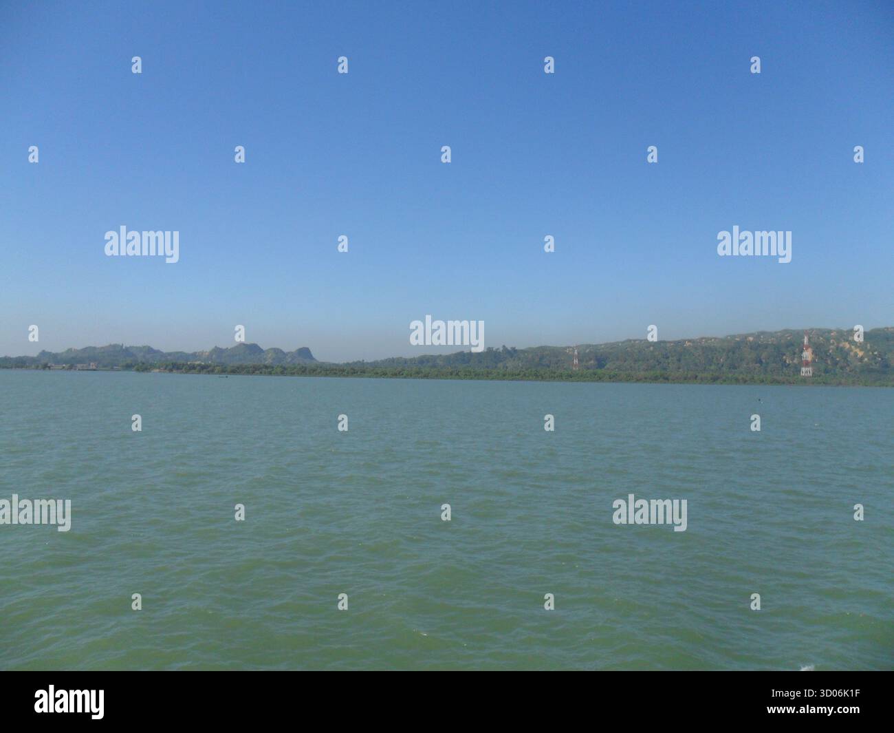 Costa del Myanmar nella baia del Bengala - spiagge tranquille e bellezza naturale lungo il mare tropicale Foto Stock