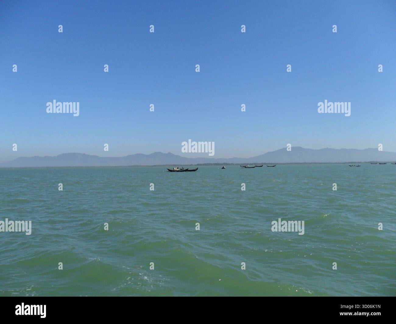 Costa del Myanmar nella baia del Bengala - spiagge tranquille e bellezza naturale lungo il mare tropicale Foto Stock