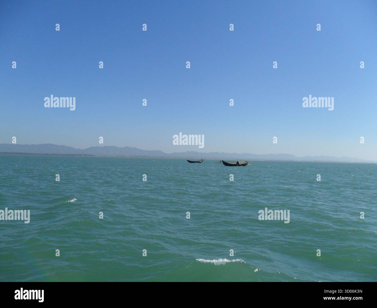 Costa del Myanmar nella baia del Bengala - spiagge tranquille e bellezza naturale lungo il mare tropicale Foto Stock