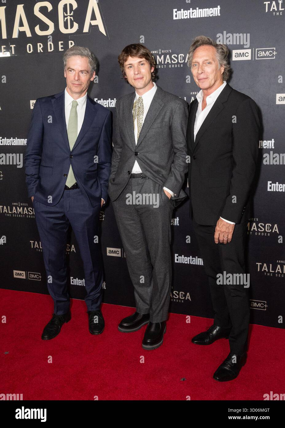 Justin Kirk, Nicholas Denton, William Fichtner assistono alla serie "Talamasca the Secret Order" di AMC in anteprima al SPYSPACE Museum di New York, NY il 21,2025 ottobre Credit: lev radin/Alamy Live News Foto Stock