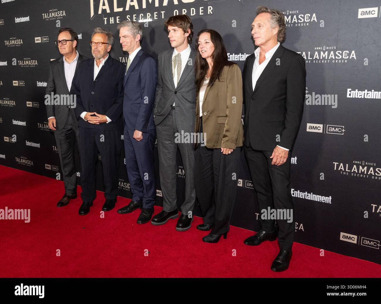 Dan McDermott, Mark Johnson, Justin Kirk, Nicholas Denton, Kristin Dolan, William Fichtner partecipa alla serie "Talamasca the Secret Order" di AMC presentata in anteprima al SPYSPACE Museum di New York, NY il 21,2025 ottobre Credit: lev radin/Alamy Live News Foto Stock