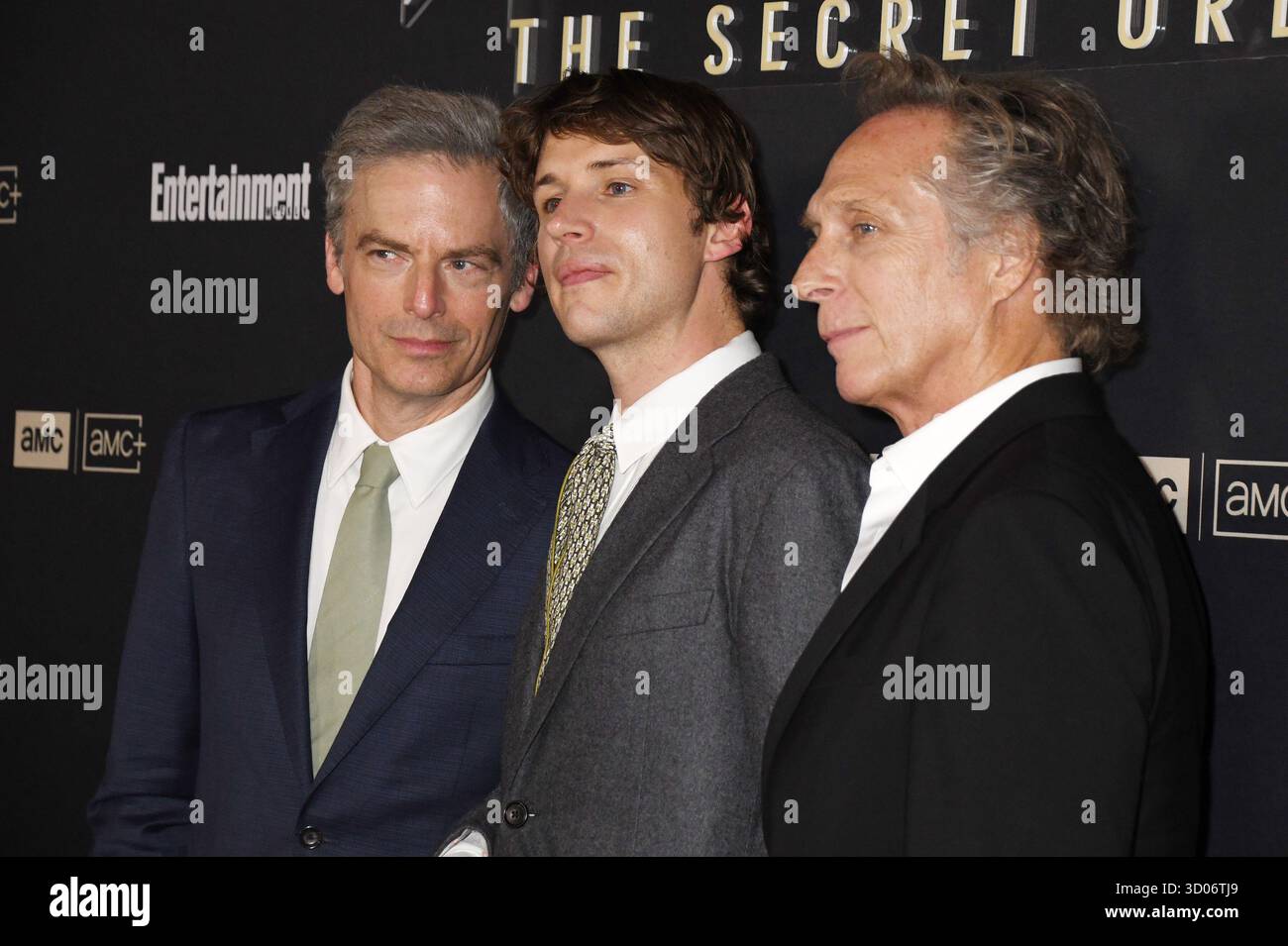 New York, New York, Stati Uniti. 21 ottobre 2025. Justin Kirk, Nicholas Denton e William Fichtner alla prima celebrazione di Talamasca: The Secret Order di Anne Rice il 21 ottobre 2025 allo SPYSPACE Museum di New York. Crediti: Mpi099/Media Punch/Alamy Live News Foto Stock