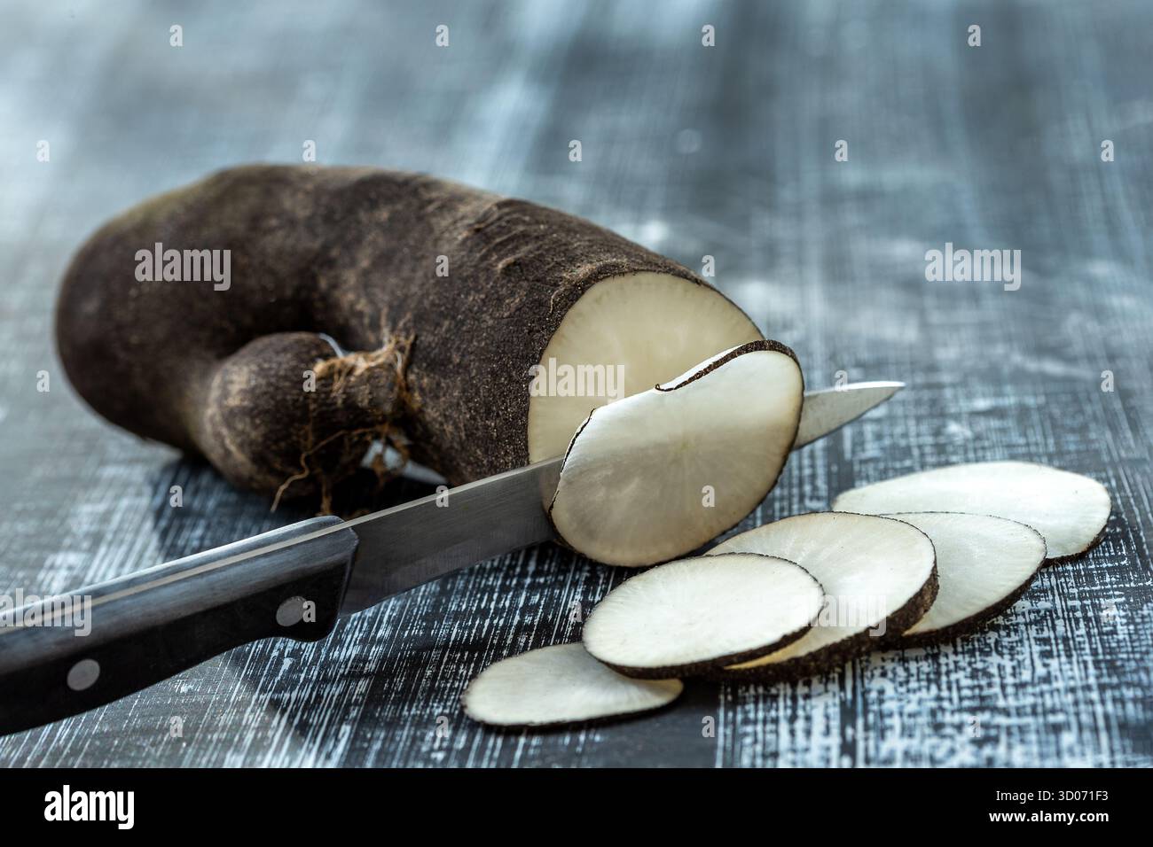 Rafano nero, tagliato Foto Stock