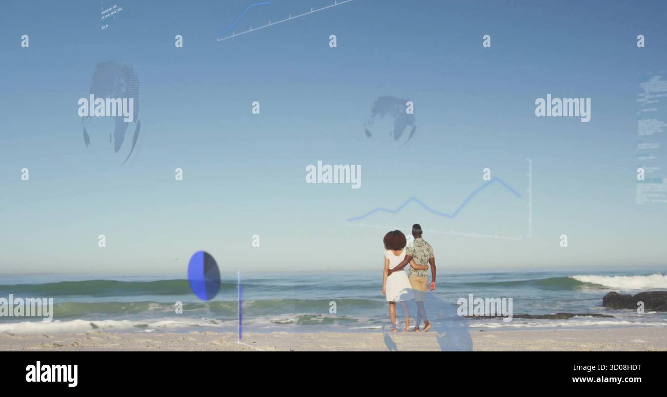 Coppia che indossa un abito bianco e una camicia a motivi geometrici che abbraccia la spiaggia sabbiosa, con carte digitali e onde Foto Stock