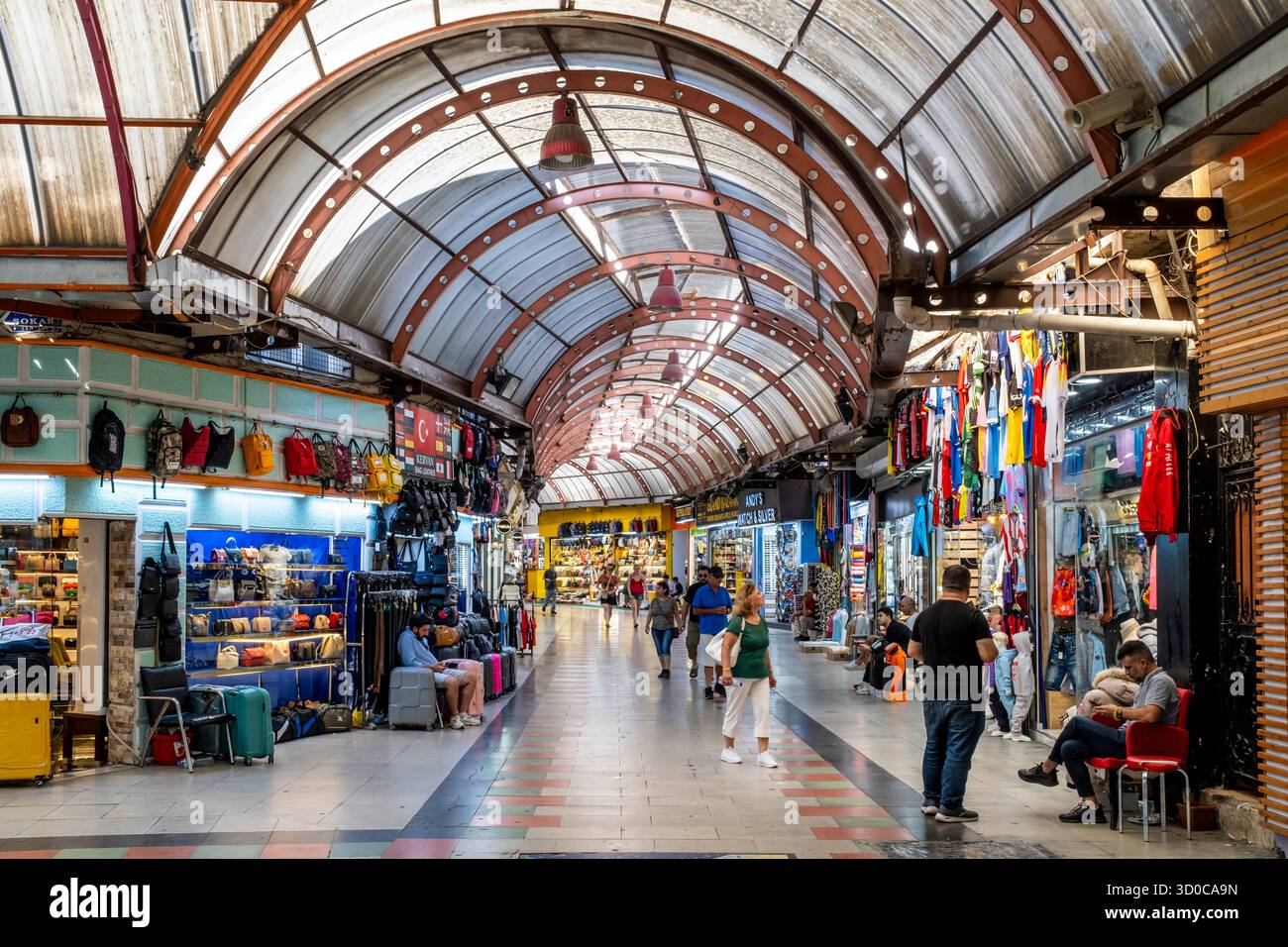 L'interno del Grand Bazaar, Marmaris, provincia di Mugla, Turchia. Foto Stock