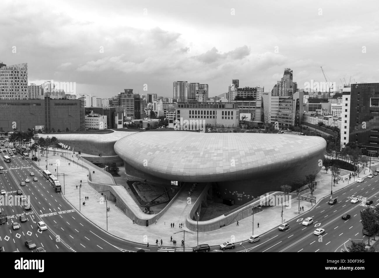 Design Deongdaemun plaza dettagli architettonici presi in Seoul, Corea del Sud Foto Stock